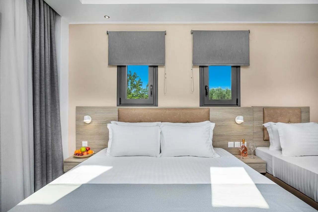Newstory Suites Possidi Hotel de apartamente