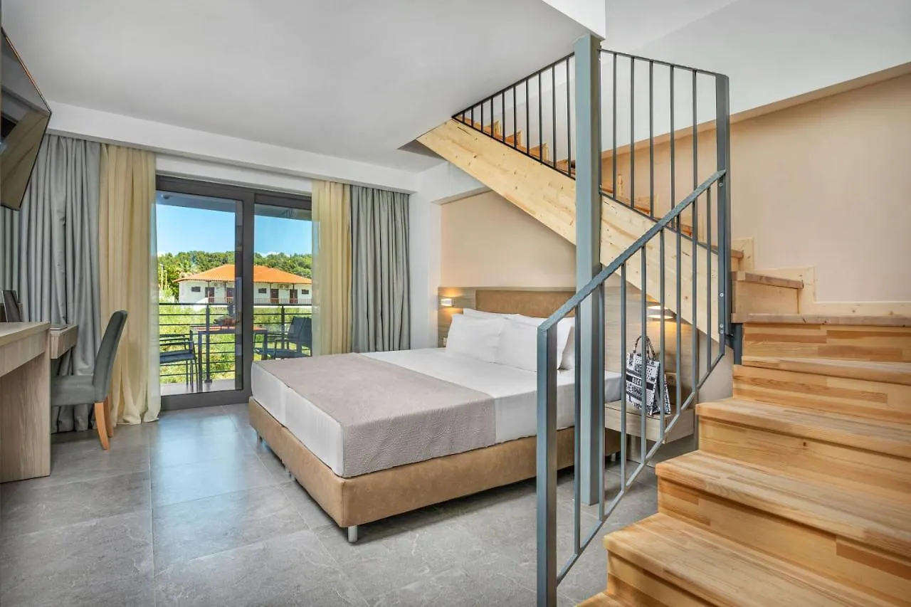Newstory Suites Possidi 3*,