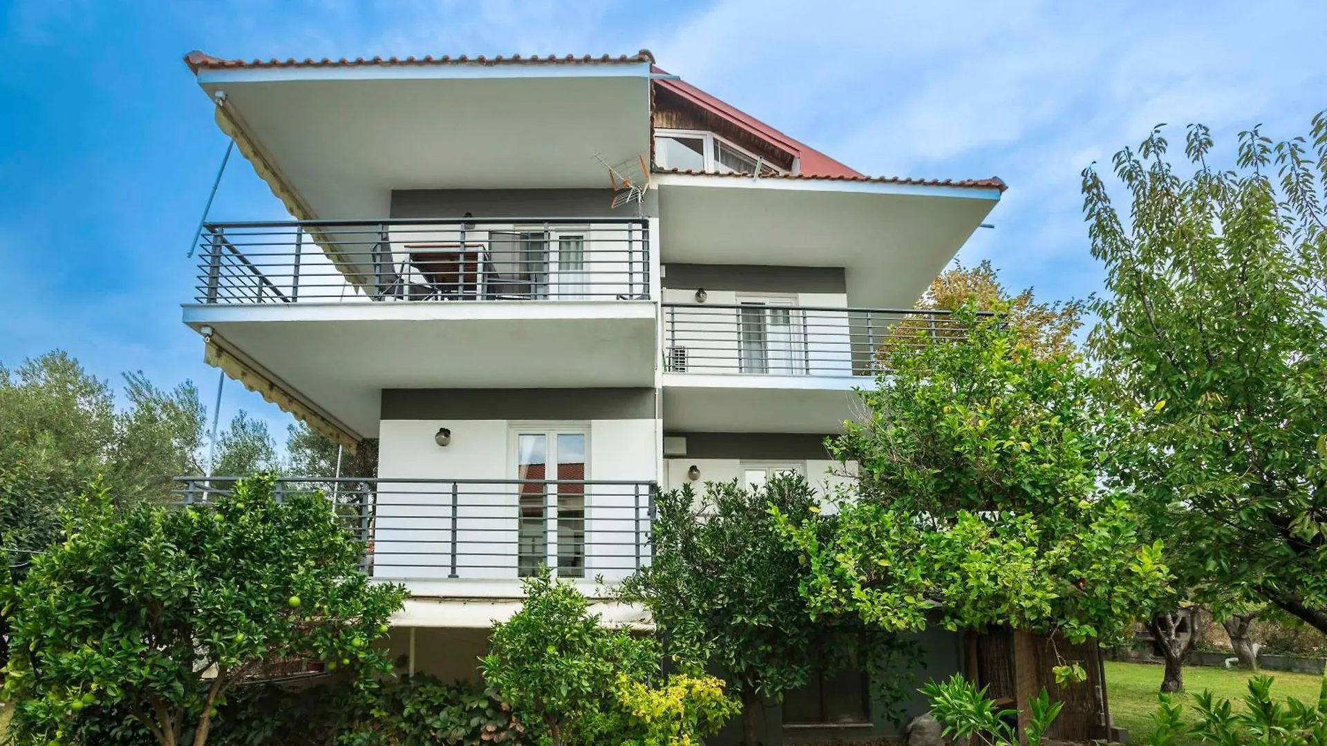 Hotel de apartamente Newstory Suites Possidi