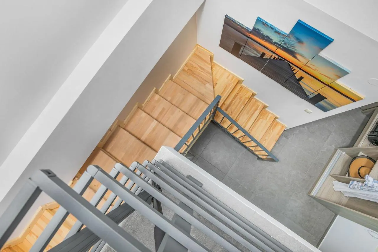 Newstory Suites Possidi